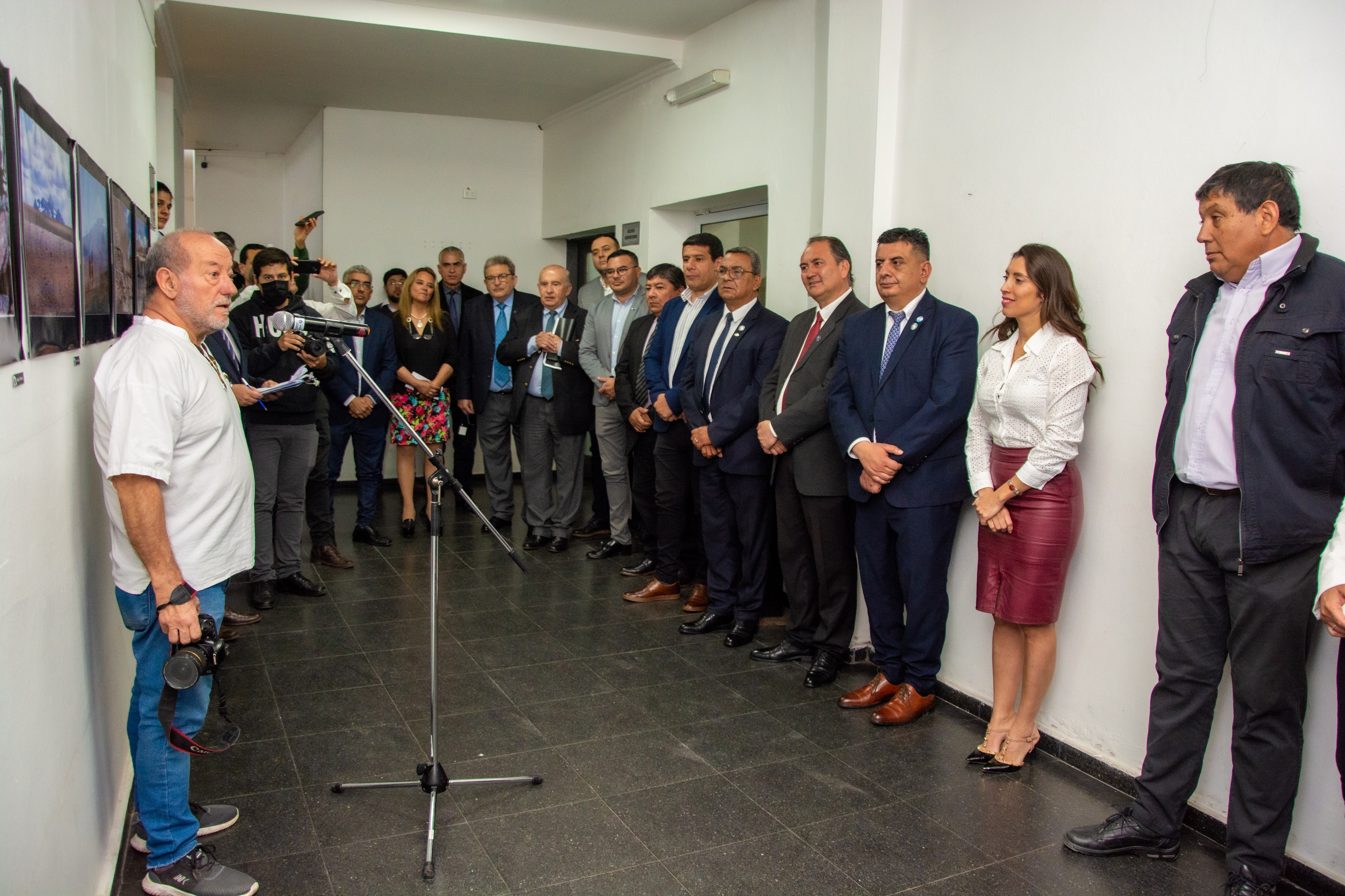 Inauguraron muestra por el Día del Fotógrafo Riojano Inauguraron muestra por el Día del Fotógrafo Riojano