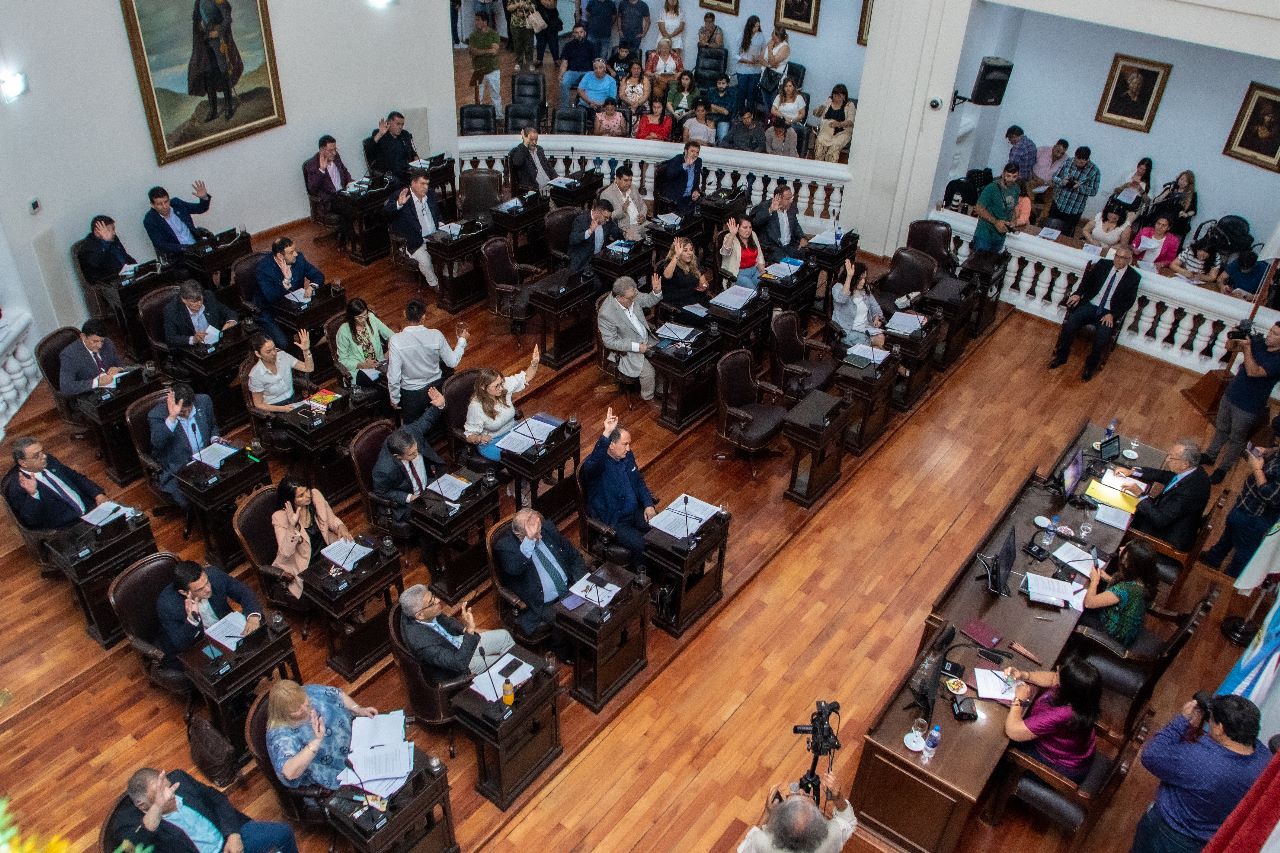 Diputados aprobaron la necesidad de la reforma parcial de la Constitución Provincial