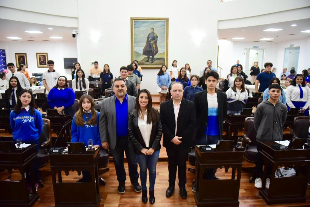 La Legislatura realizó el 1° Parlamento de estudiantes de Educación Artística
