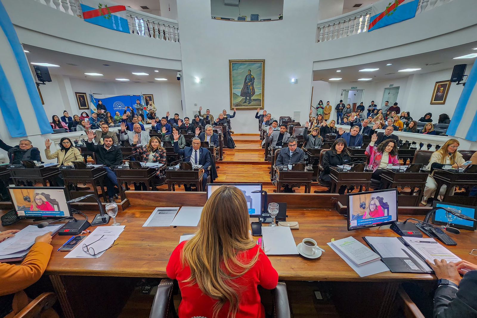 Con la aprobación de diputados, la provincia recupera obras de viviendas paralizadas por Nación Con la aprobación de diputados, la provincia recupera obras de viviendas paralizadas por Nación