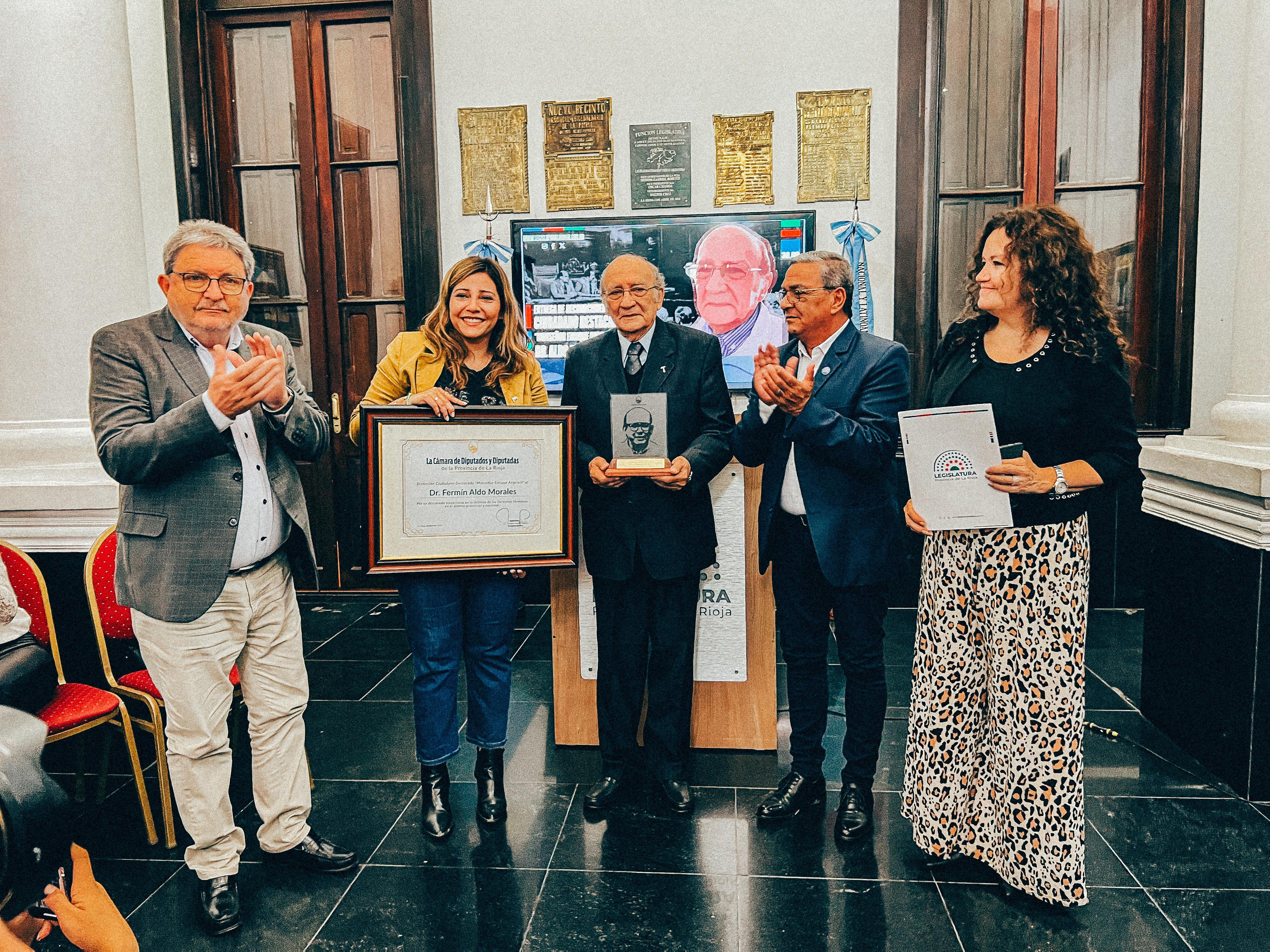 Reconocimiento al Dr. Aldo Fermín Morales como Ciudadano Destacado