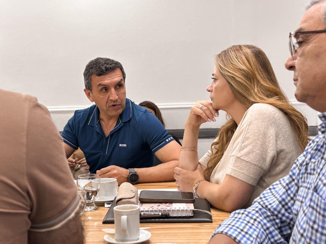 Impulsan proyectos estratégicos para modernizar la educación provincial