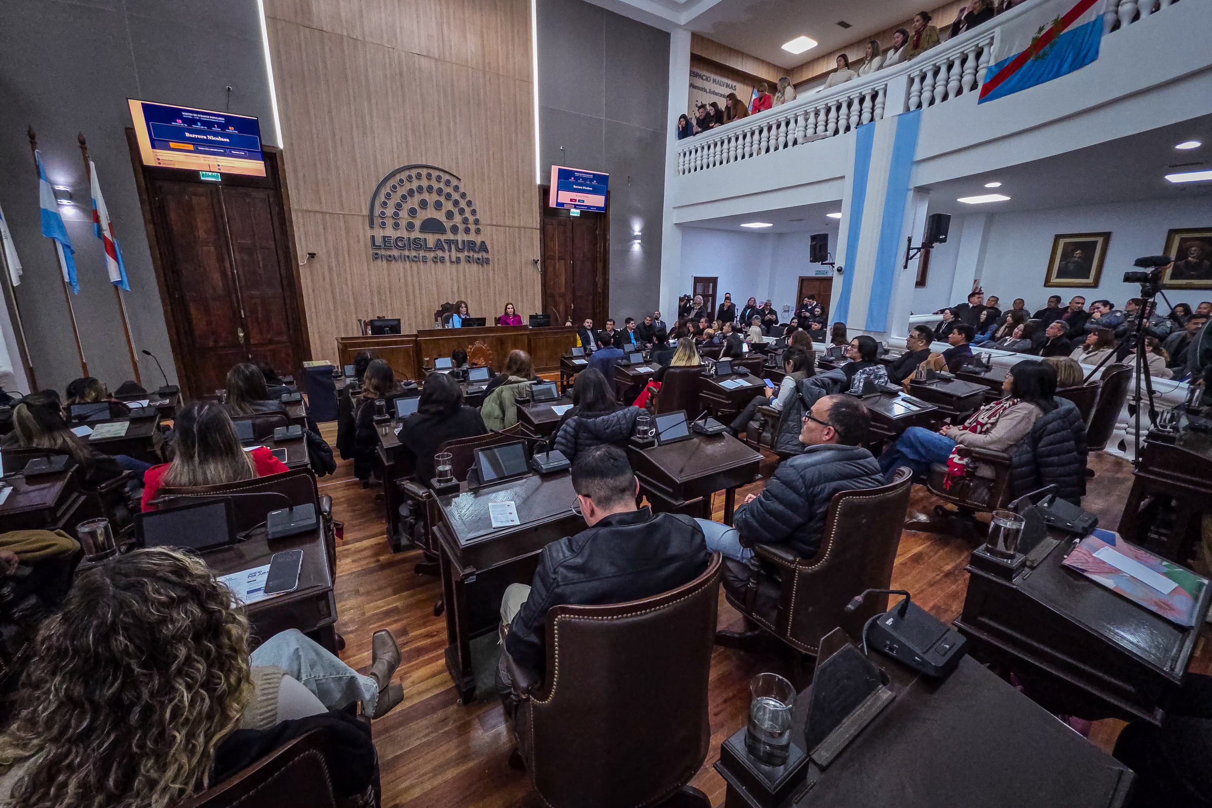 La Legislatura es sede del simulacro de Juicio por Jurados para acompañar la implementación del nuevo sistema