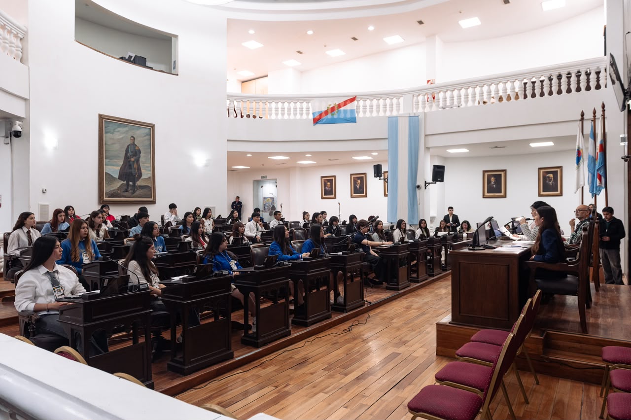 Arte y emociones: jóvenes protagonizaron una nueva edición del Parlamento Estudiantil